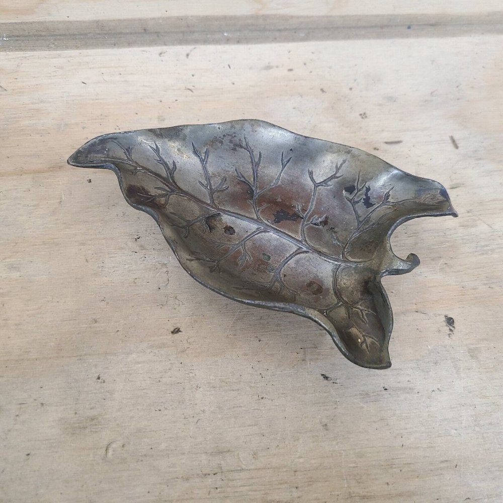 VTG OCCUPIED JAPAN TRINKET‎ TRAY DISH LEAF SNK Beautiful Design